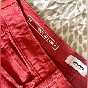 Sonoma Cropped Wide Leg Jean Coral